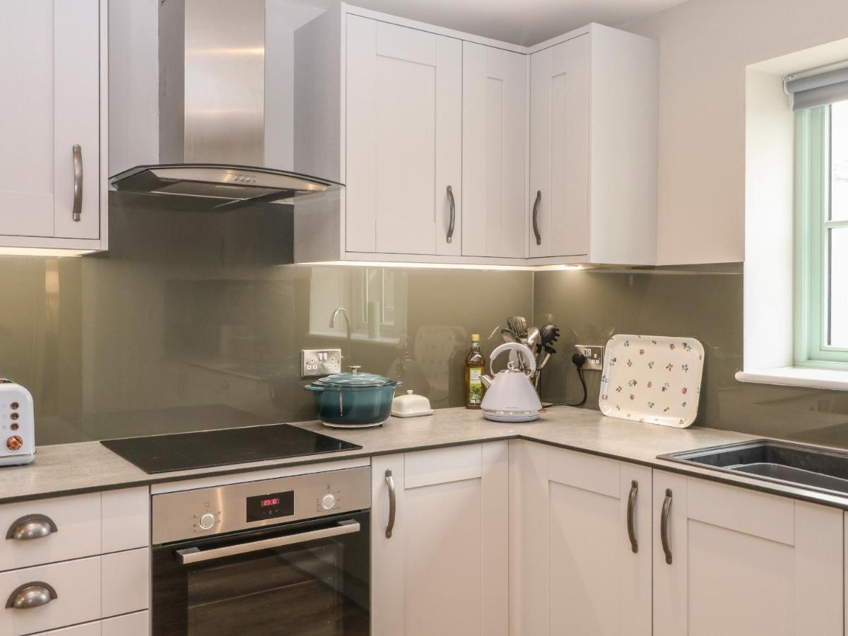 Вилла 9 Windrush Heights Берфорд Экстерьер фото